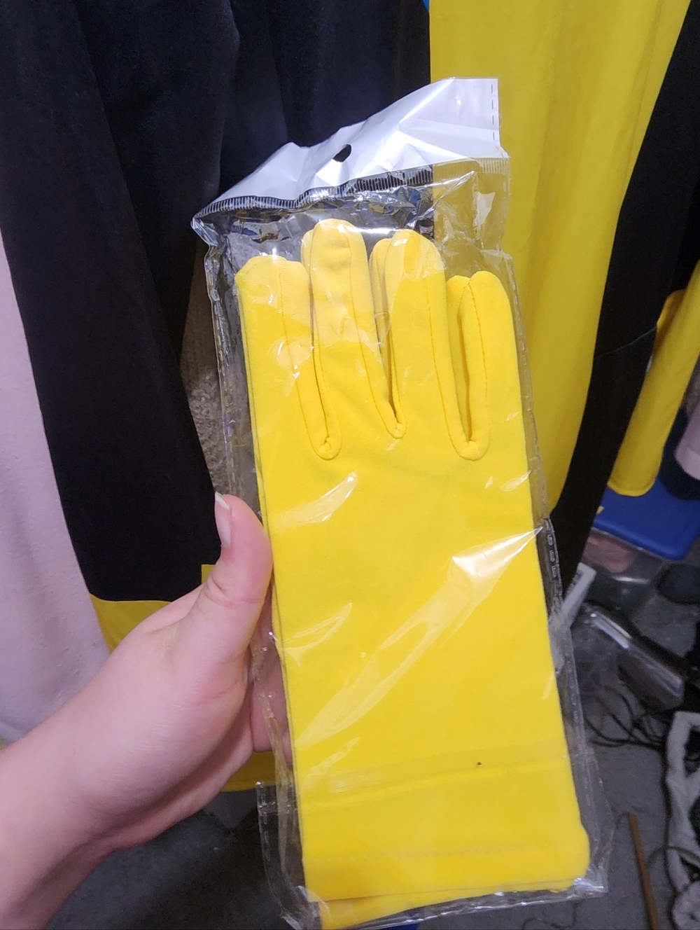 Invincible Cosplay - Picture 4 of 5